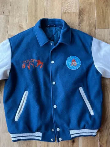 ZARA 블루 화이트 바시티 자켓