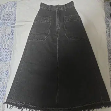 MOUSSY 블랙 A라인 스커트