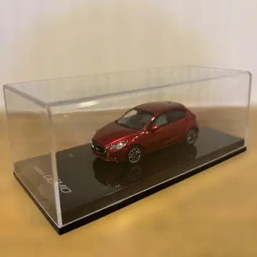 Mazda Demio 1/64 레드 미니카 케이스 포함
