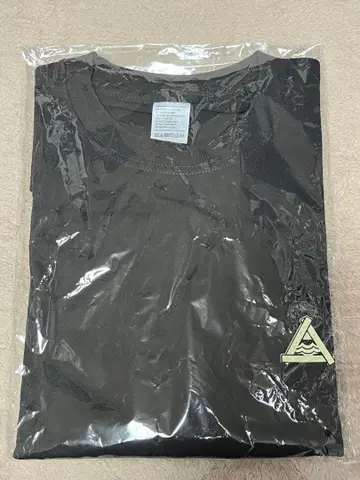 하루카미라이 T셔츠 블랙