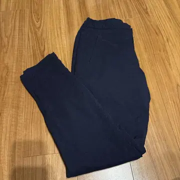 새상품급 UNIQLO 블록 테크 웜 이지 슬림핏 팬츠 S