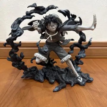 원피스 루피 피규어