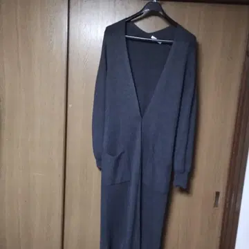 북유럽 생활 잡화점 다크 그레이 V넥 롱 가디건