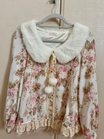 가격 인하 중 레어 LIZLISA 꽃무늬 판초풍 상의