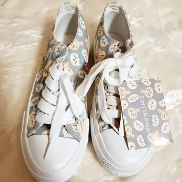 치이카와 시마무라 스니커즈