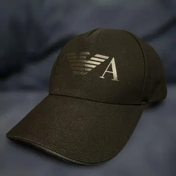 EMPORIO ARMANI 블랙 캡