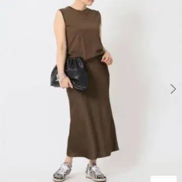 새상품급 EVERYDAY I LIKE 빈티지 새틴 스커트 브라운