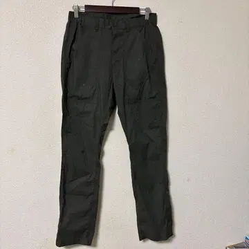 BEAMS 워크 팬츠 백 포켓 부착