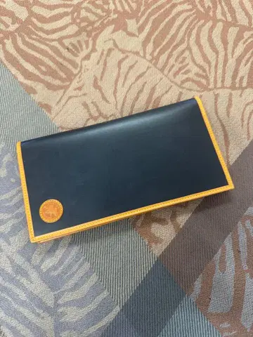 HUNTING WORLD 가죽 장지갑 블랙/오렌지