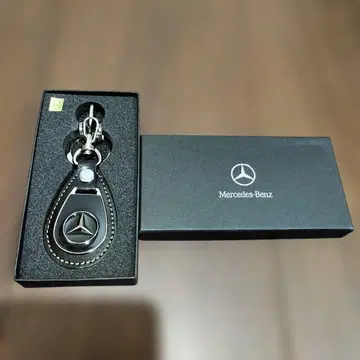 [ 미사용 새상품 ] Mercedes-Benz 정품 가죽 키링 박스 포함