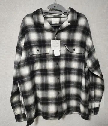 유니클로 JW ANDERSON 브러쉬드 코튼 오버 사이즈 셔츠