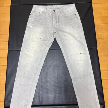 라이트 그레이 슬림핏 데님