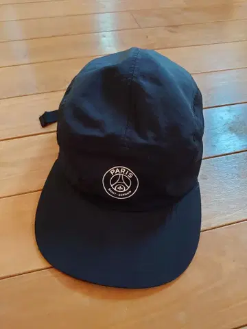 PARIS SAINT GERMAIN CAP