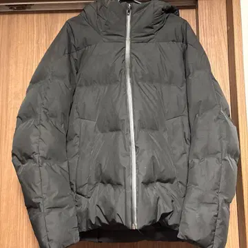 UNIQLO 후드 부착 블랙 다운 자켓 M