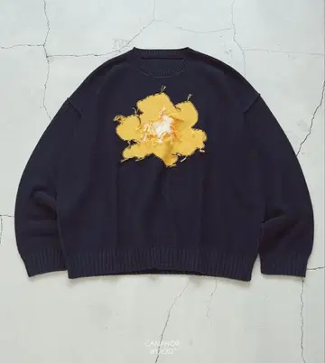 CAMPHOR WOOD 꽃무늬 맨투맨