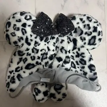 디즈니 레오파드 무늬 팬캡 2025 화이트 블랙 화이트 블랙