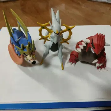 자시안 아르세우스 그란돈 피규어 세트 몬코레 덤 포함!