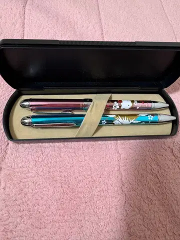 헬로키티 유미마키에 다기능 펜 2개 세트