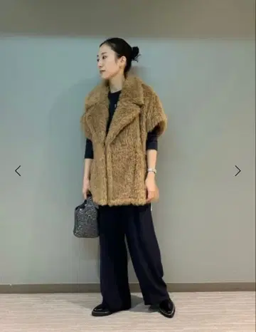 UNITED ARROWS 보아 하프 슬리브 베스트