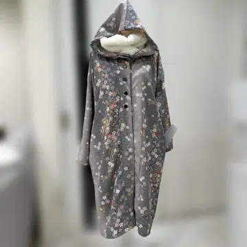 기모노 리메이크 꽃무늬 후드 부착 롱 코트