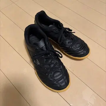 Mizuno 축구화 블랙 21.5cm