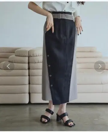 유나이티드 도쿄 레이어드 칼라 타이트 스커트