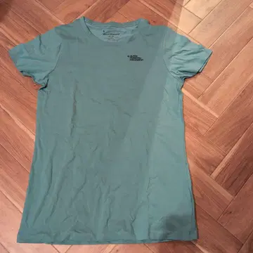 Black Diamond Equipment M 사이즈 티셔츠