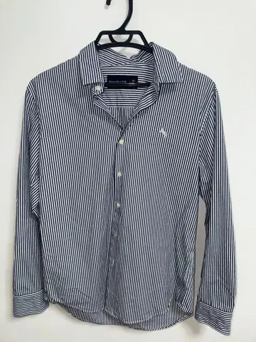 Abercrombie & Fitch 스트라이프 셔츠