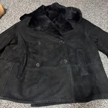 블랙 무스탕 코트 더블 브레스트