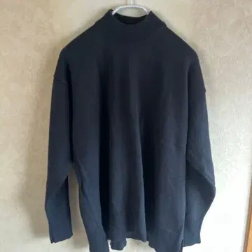 이탈리아제 블랙 하이넥 오버 사이즈 스웨터