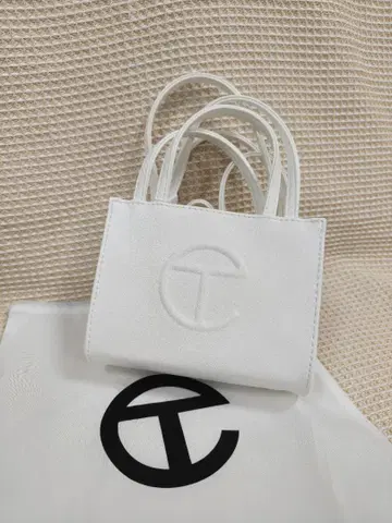 새상품 Telfar 화이트 미니 숄더백