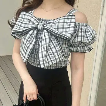 An MILLE 셔링 리본 체크 상의