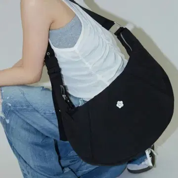 새상품 숄더백 MARY QUANT x PUBLUX 원포인트 자수