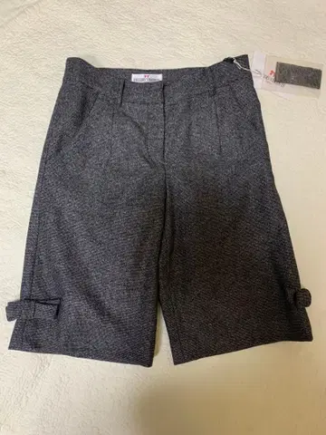 갤러리 비스콘티 하프 팬츠 미사용 새상품