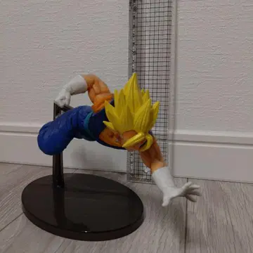 드래곤볼 손오공 피규어