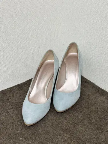 긴자 카네마츠 스카이블루 스웨이드 하이힐