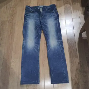 이터널 스트레이트 데님 다크 블루 페이드 가공