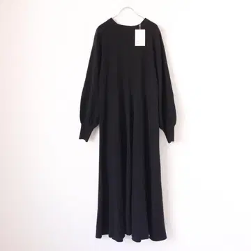 [택 포함 새상품] RIVE DROITE 플레어 니트 원피스 F 블랙