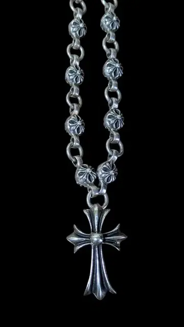 크로스 목걸이