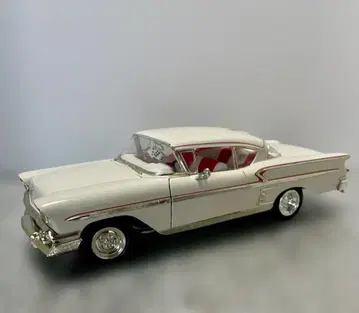 58 시보레 임팔라 아메리칸 그래프티 1/18