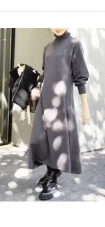 Spick & SPAN 하이넥 볼륨 슬리브 원피스