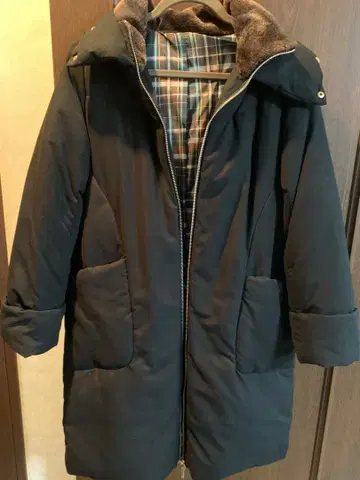 누가틴 블랙 안감 체크 무늬 롱 코트 후드 M 사이즈