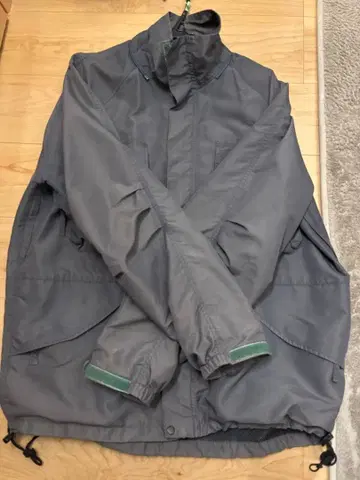 Good enough 그레이 나일론 자켓