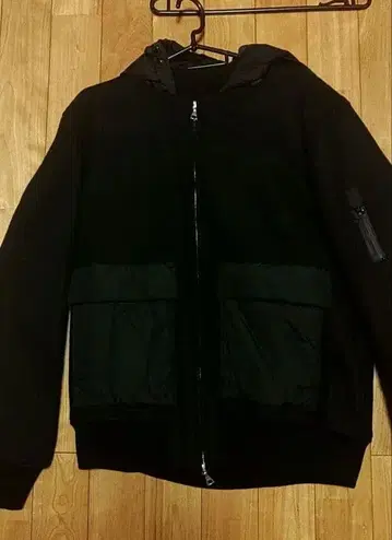 global work 후드 부착 블랙 점퍼