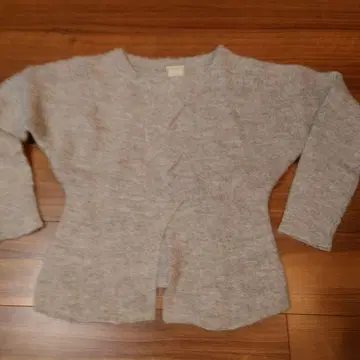 새상품급 시빌라 그레이 케이블 니트 긴팔 스웨터