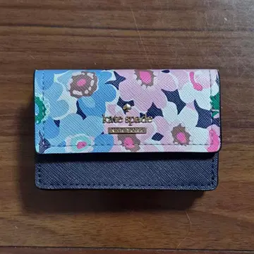 케이트 스페이드 꽃무늬 접이식 지갑