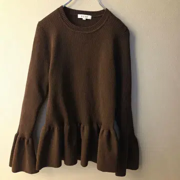 [ 미사용 ] PLST 브라운 페플럼 플레어 슬리브 니트 S 브라운
