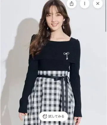 스윙글 SWINGLE 셀렉 모티브 브로치 포함 오프숄더 라메 니트