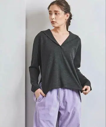 새상품급 유나이티드 애로우즈 램스울 세일러 카라 니트 그레이