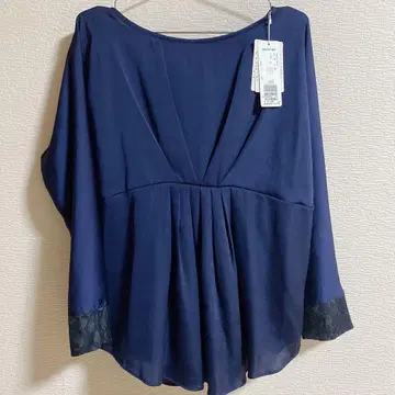 ecruefil 에크루필 상의